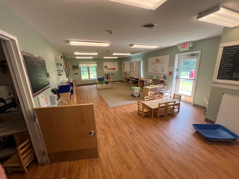 More Photos Of 82 Capital Dr, Warsaw Daycare Center For Sale