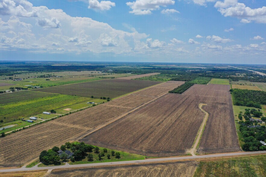 More Photos Of 1210 Darst Road, Beasley Land For Sale