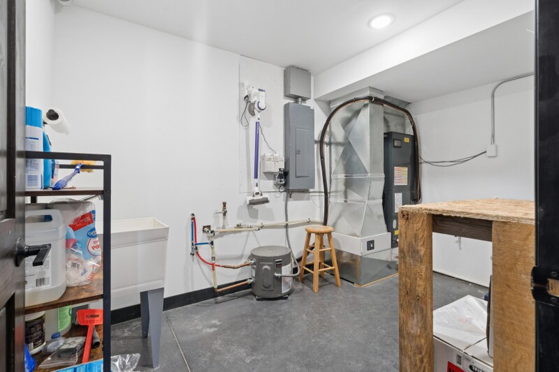 More Photos Of 214 S Airport Rd, Washington General Retail For Sale