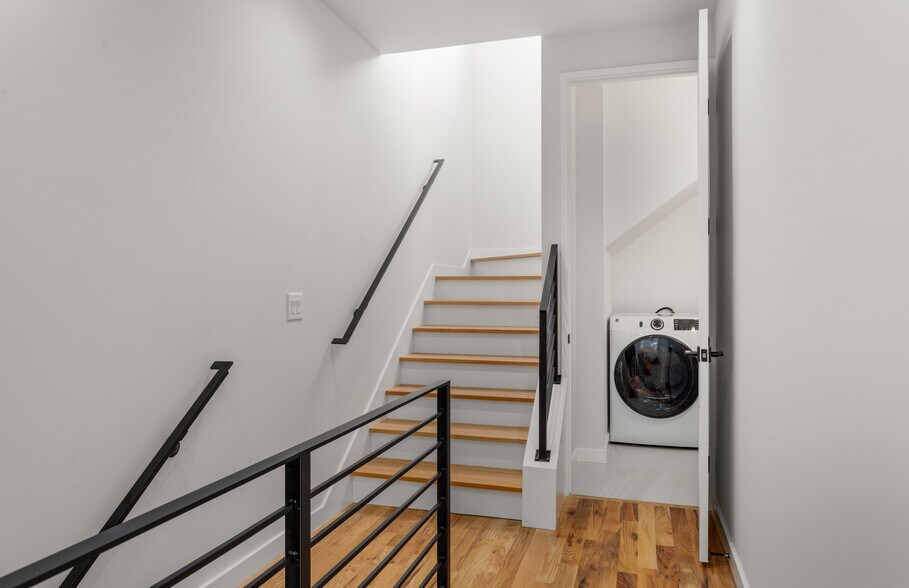 More Photos Of 105 Georgia Ave SE, Atlanta Apartments For Sale