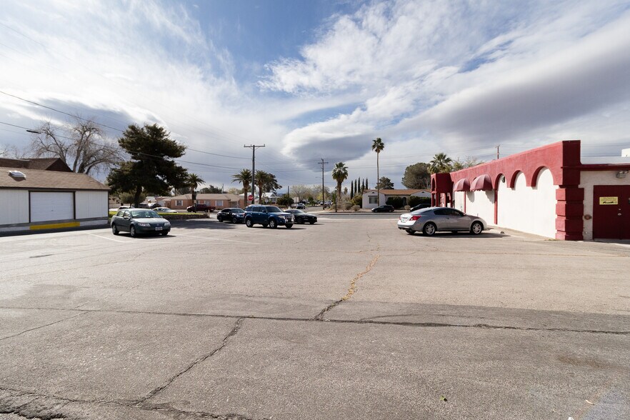 More Photos Of 1212 Wyoming St, Boulder City Storefront Retail Residential For Sale