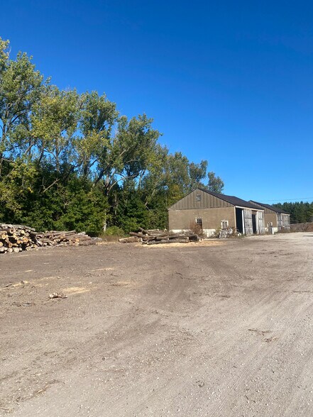 More Photos Of 5052 Reynolds Rd, Sturgeon Bay Flex For Sale