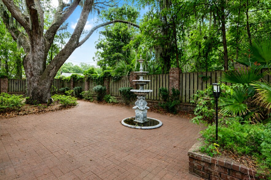 More Photos Of 11550 Abercorn St, Savannah Medical For Sale