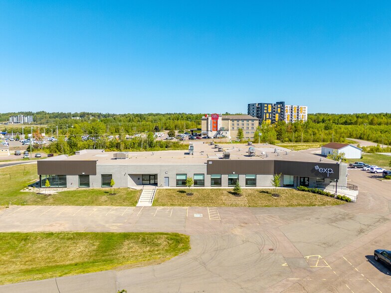 More Photos Of 555 Mapleton Rd, Moncton Light Distribution For Lease