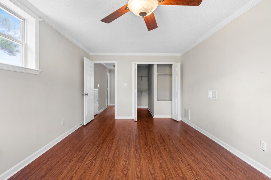 More Photos Of 5757 Ogeechee Rd, Savannah Flex For Lease