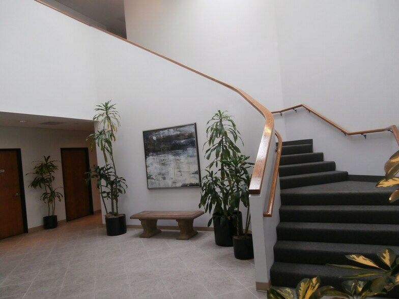 More Photos Of 16480 Harbor Blvd, Fountain Valley Office For Lease