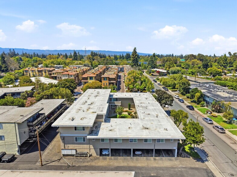 More Photos Of 527 Walker Dr, Mountain View Apartments For Sale