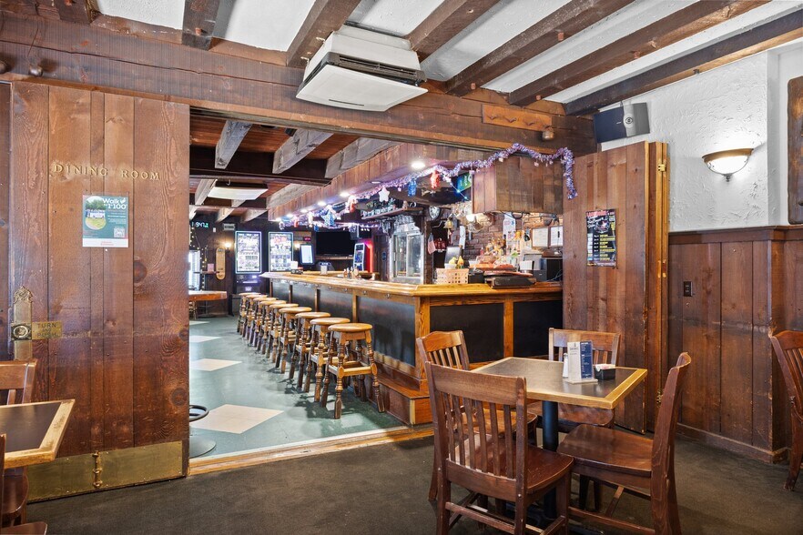 More Photos Of 100 W Maple Ave, Langhorne Restaurant For Sale