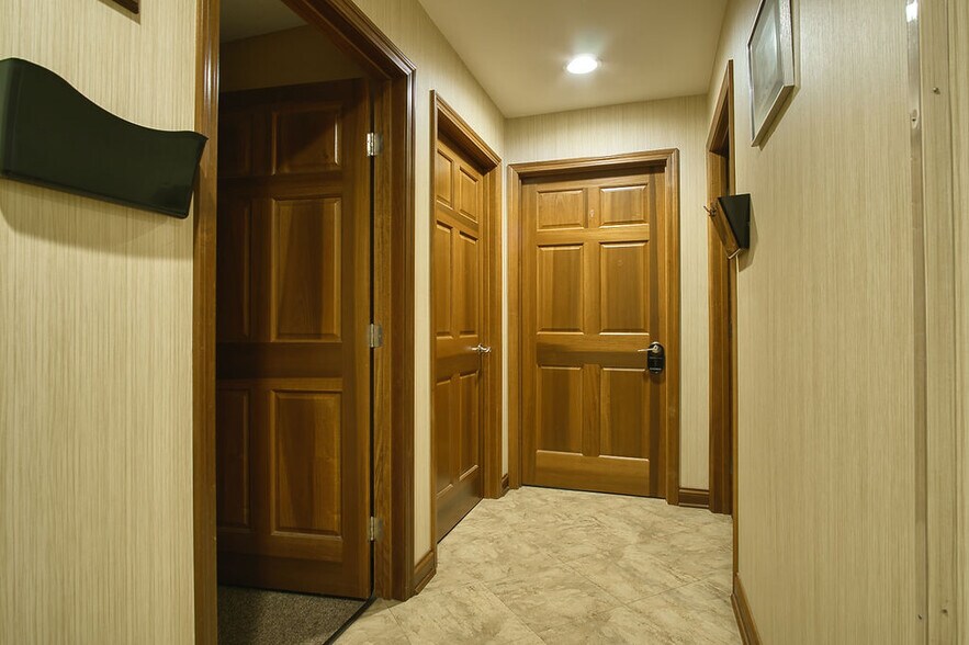 More Photos Of 1654 Mardon Dr, Dayton Medical For Sale