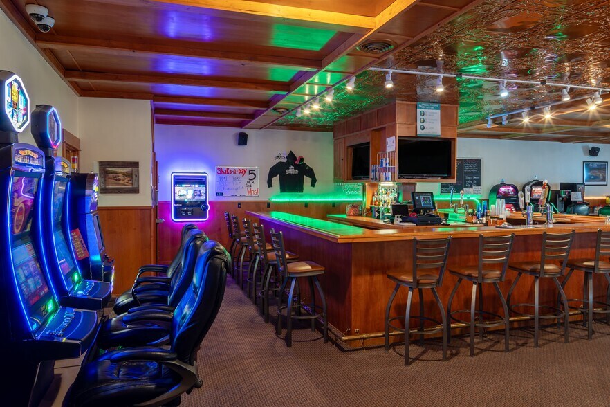 More Photos Of 102 Rogers Ln, Livingston General Retail For Sale