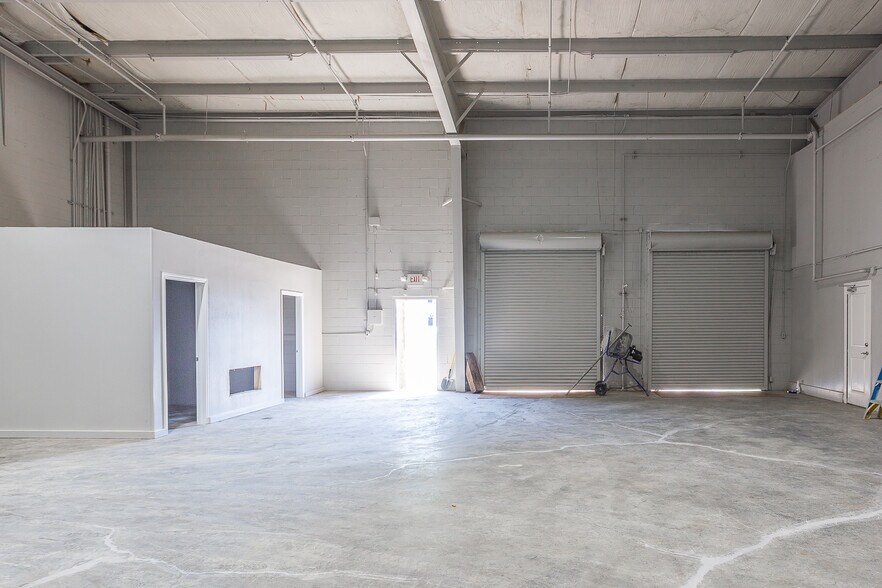 More Photos Of 506 Bear Creek Rd, Dalton Manufacturing For Sale