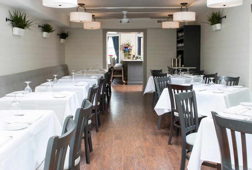 More Photos Of 7402 Germantown Ave, Philadelphia Restaurant For Lease