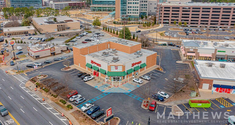 Primary Photo Of 2320 N Druid Hills Rd, Atlanta Drugstore For Sale