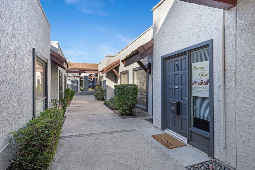 More Photos Of 2942 N 24th St, Phoenix Office For Sale