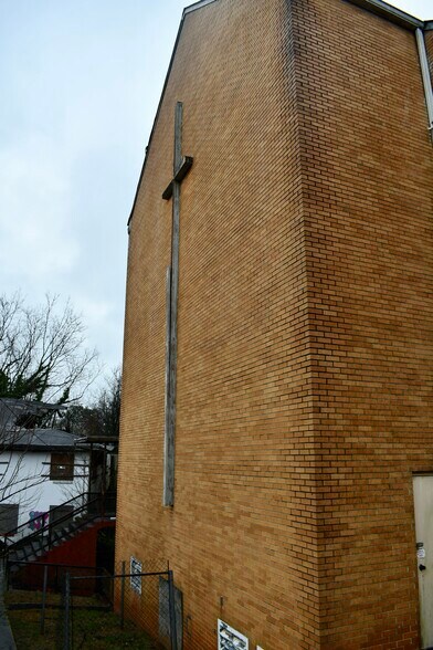 More Photos Of 2218 Candler Rd, Decatur Religious Facility For Sale