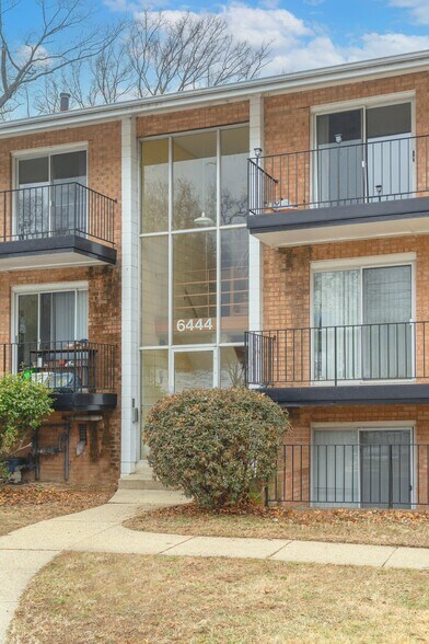 More Photos Of 6444 5th Ave, Takoma Park Apartments For Sale