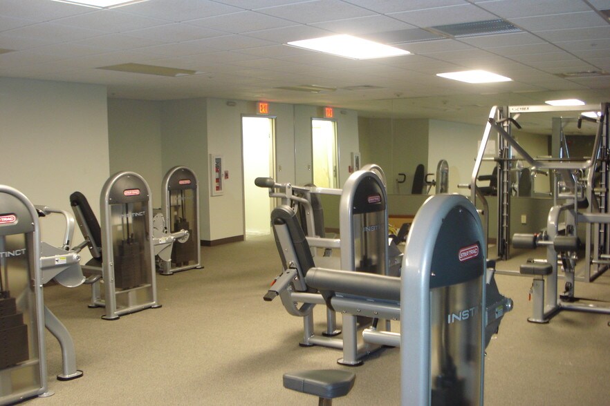 More Photos Of 1 Financial Plz, Providence Office For Lease