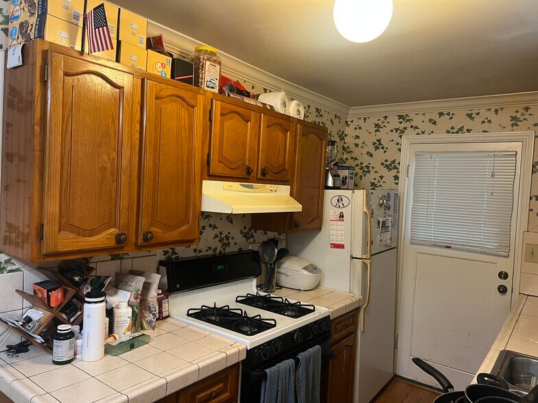 More Photos Of 1770 Parkside Dr., Walnut Creek Apartments For Sale