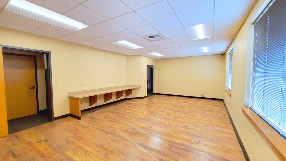 More Photos Of 3875 N Schreiber Way, Coeur d'Alene Warehouse For Sale