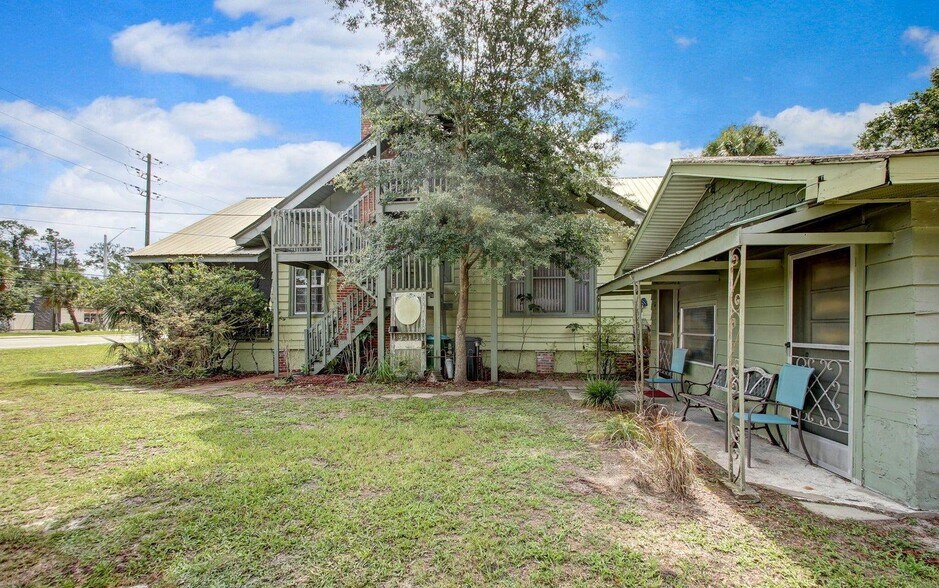 More Photos Of 211 S US Highway 17, East Palatka Apartments For Sale