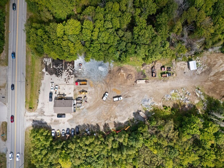 More Photos Of 136 US Hwy 1, Verona Island Light Manufacturing For Sale