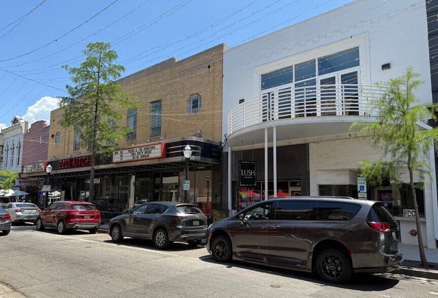 More Photos Of 221 Dauphin St, Mobile General Retail For Lease