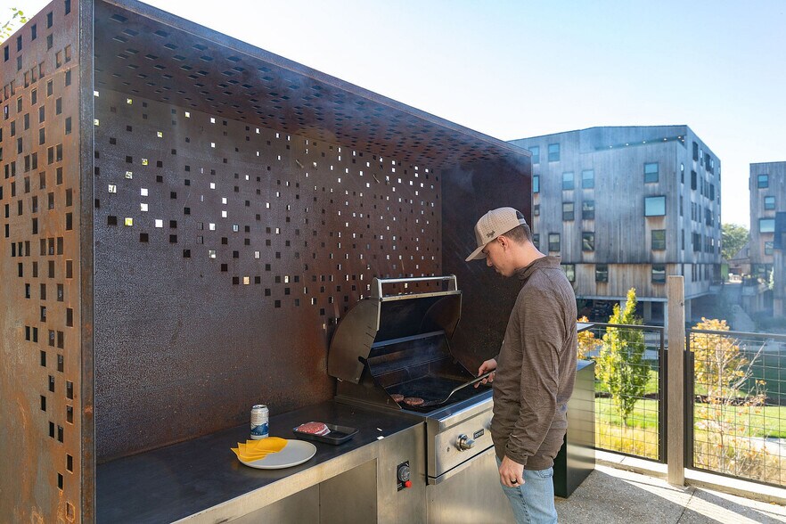 More Photos Of 337 SE 3rd St, Bentonville Apartments For Lease