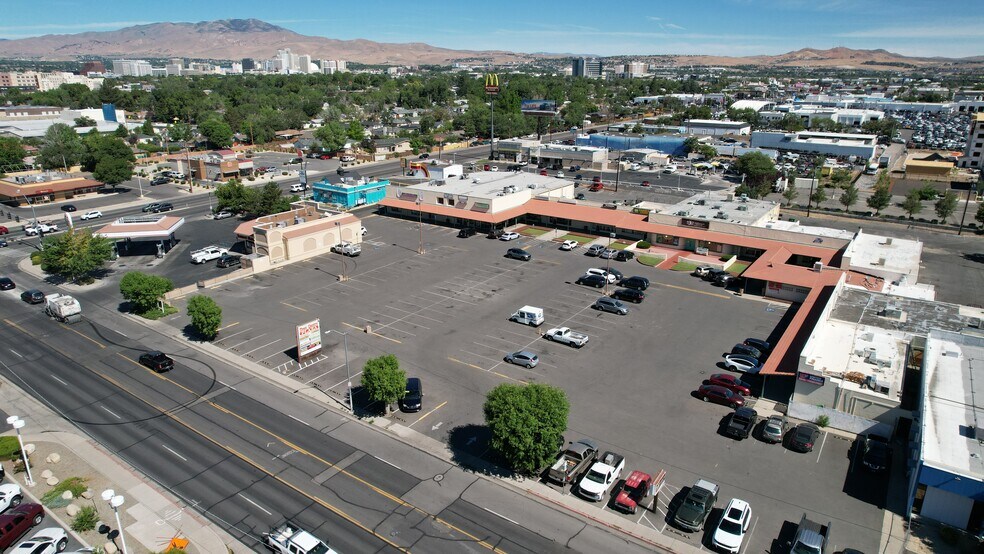 More Photos Of 1535-1609 Vassar St, Reno Storefront For Lease
