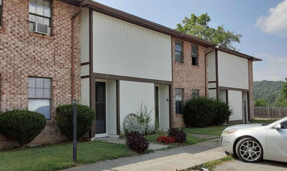 More Photos Of 237 Sherrad St, Marlinton Apartments For Sale