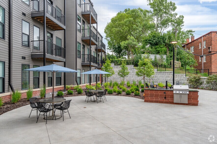 More Photos Of 2223 Lee Rd, Cleveland Apartments For Lease