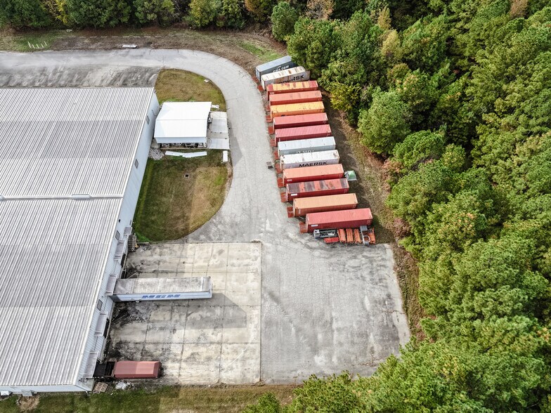 More Photos Of 204 W Industry Dr, Oxford Warehouse For Sale