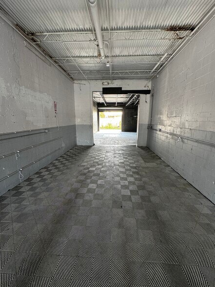 More Photos Of 1800-1812 SW 7th Ave, Pompano Beach Warehouse For Sale