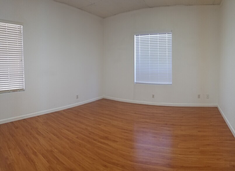 More Photos Of 3650 S Eastern Ave, Las Vegas Medical For Sale