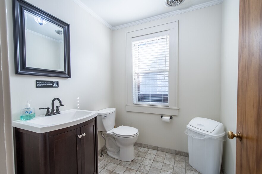 More Photos Of 179 E Main St, Plain City Loft Creative Space For Lease