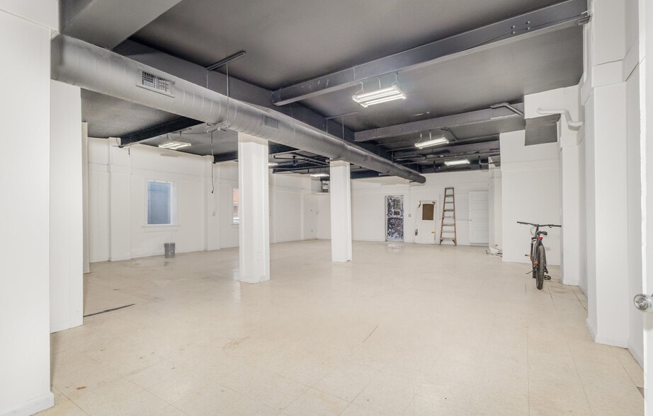 More Photos Of 6603 Dixie Hwy, Florence Freestanding For Sale