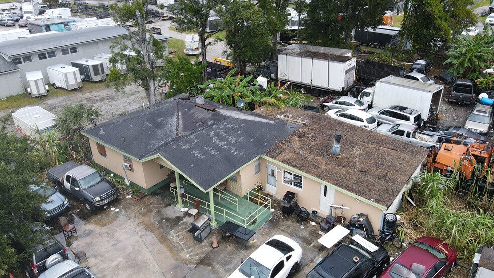 More Photos Of 655 Barry St, Orlando Auto Repair For Sale