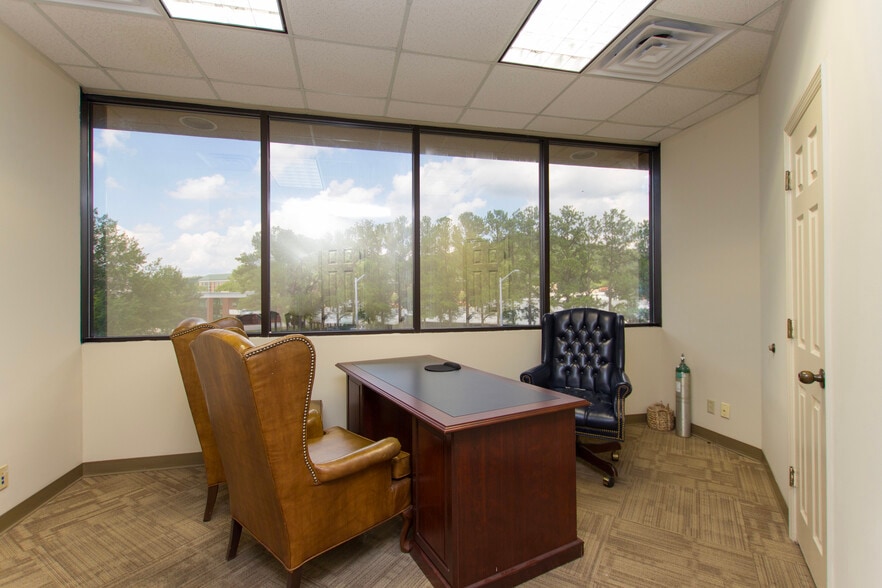 More Photos Of 333 Whitesport Dr, Huntsville Medical For Lease