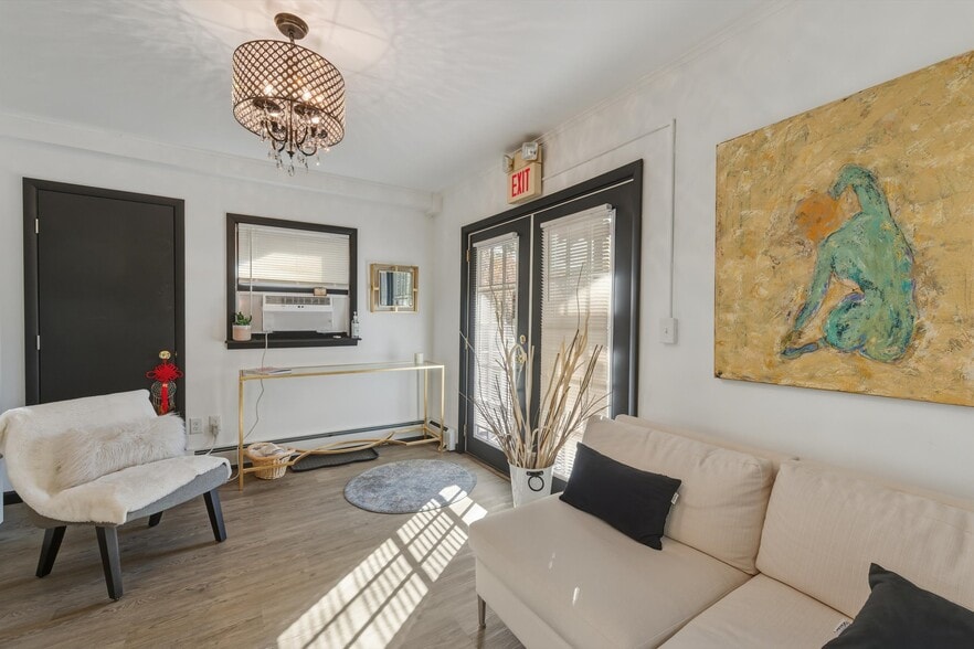 More Photos Of 460 Maple Ave, Saratoga Springs Storefront Retail Residential For Lease