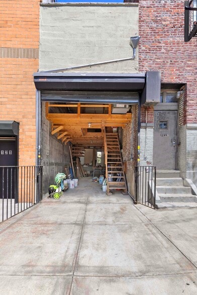 More Photos Of 129 11th St, Brooklyn Manufacturing For Sale