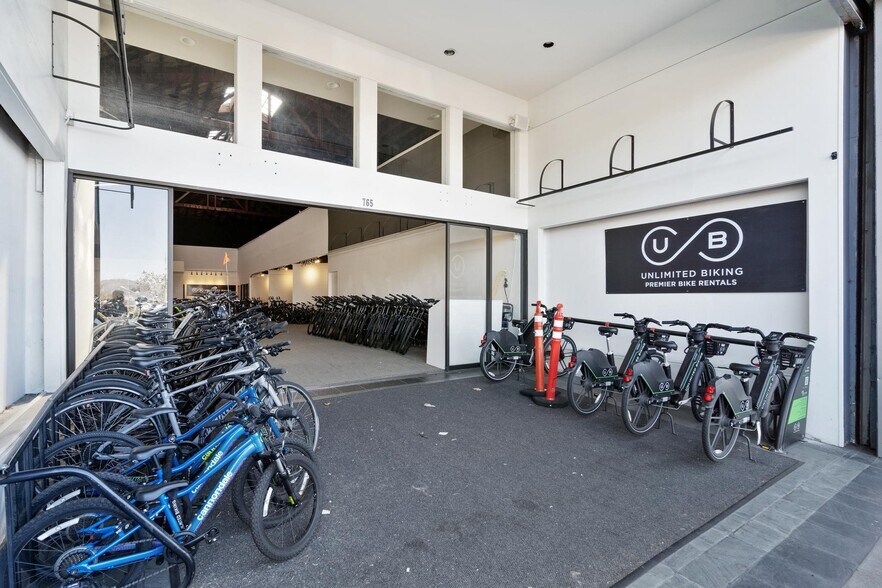 More Photos Of 757 Beach St, San Francisco Storefront Retail Office For Sale