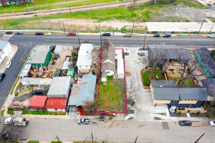 More Photos Of 2607 E 5th St, Austin Religious Facility For Sale