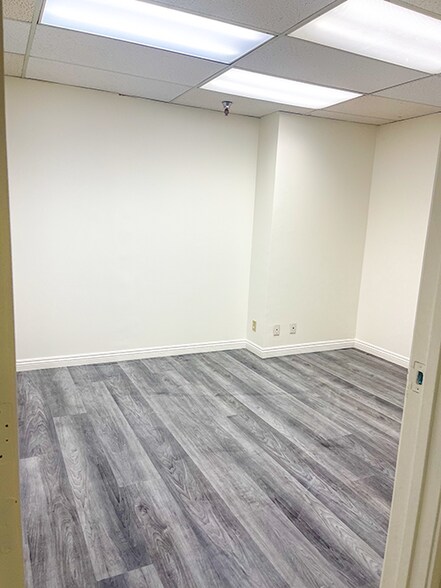 More Photos Of 430 S Garfield Ave, Alhambra Office For Sale
