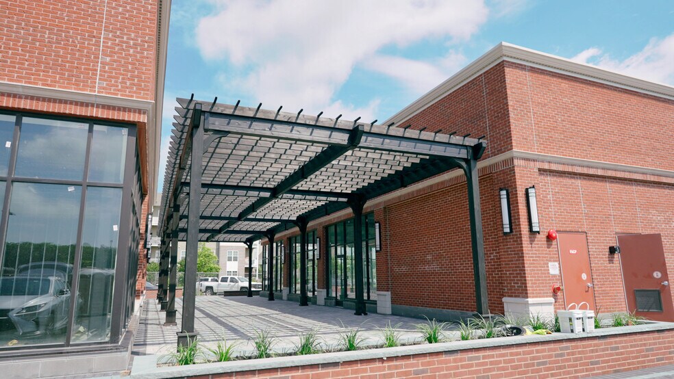 More Photos Of 901 Boulevard E, Yaphank General Retail For Lease