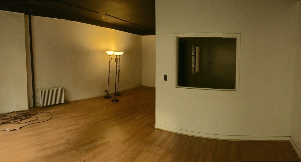 More Photos Of 41 W 36th St, New York Office For Sale