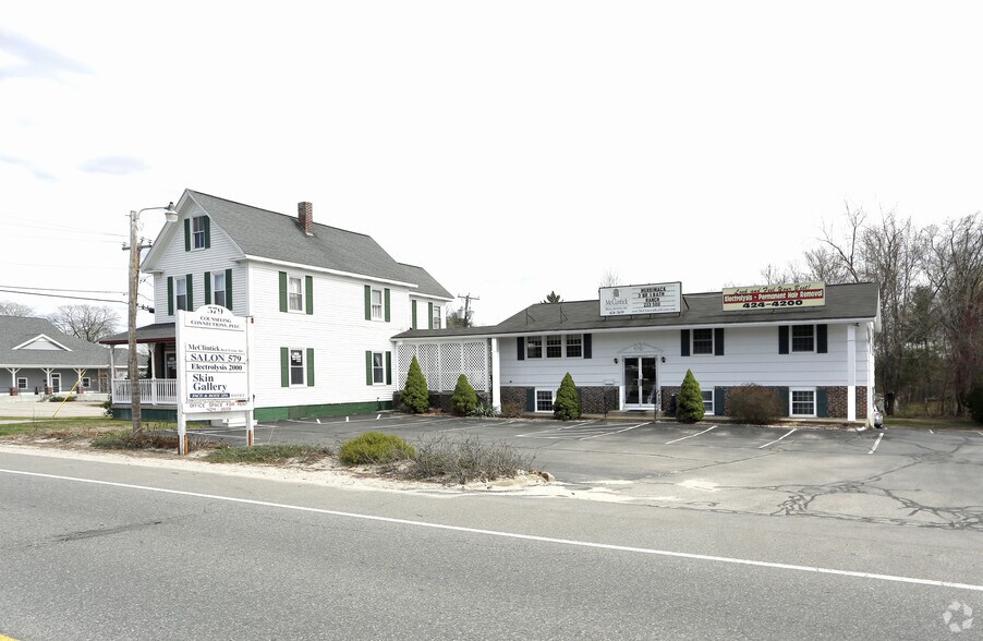 More Photos Of 579 Daniel Webster Hwy, Merrimack Coworking Space