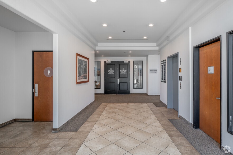 More Photos Of 23120 Alicia Pky, Mission Viejo Medical For Lease