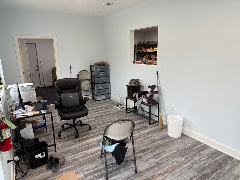 More Photos Of 269 General Patton Ave, Mandeville Warehouse For Lease