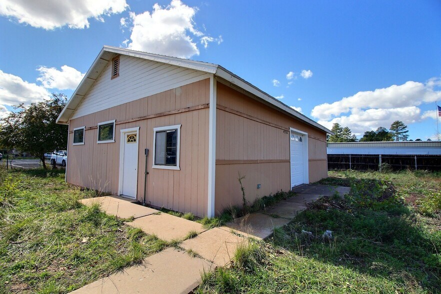 More Photos Of 5805 Wagon Wheel Ln, Lakeside Office For Sale