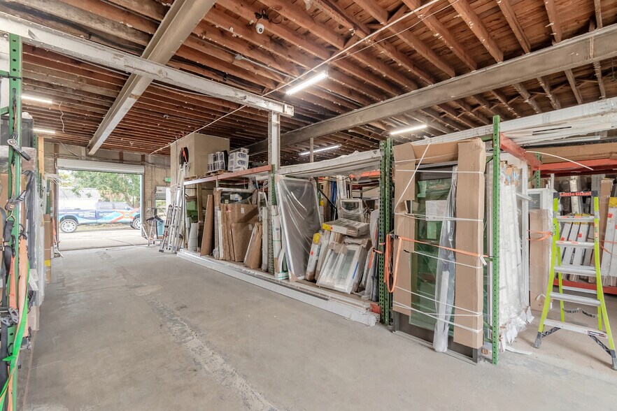 More Photos Of 719 N Ridgewood Ave, Daytona Beach General Retail For Sale