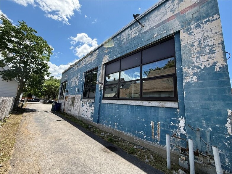 Primary Photo Of 64 Fillmore Ave, Buffalo Warehouse For Sale